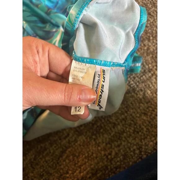 Sun Streak Tropical Print One-Piece Swimsuit - Size 12 - Picture 2 of 3